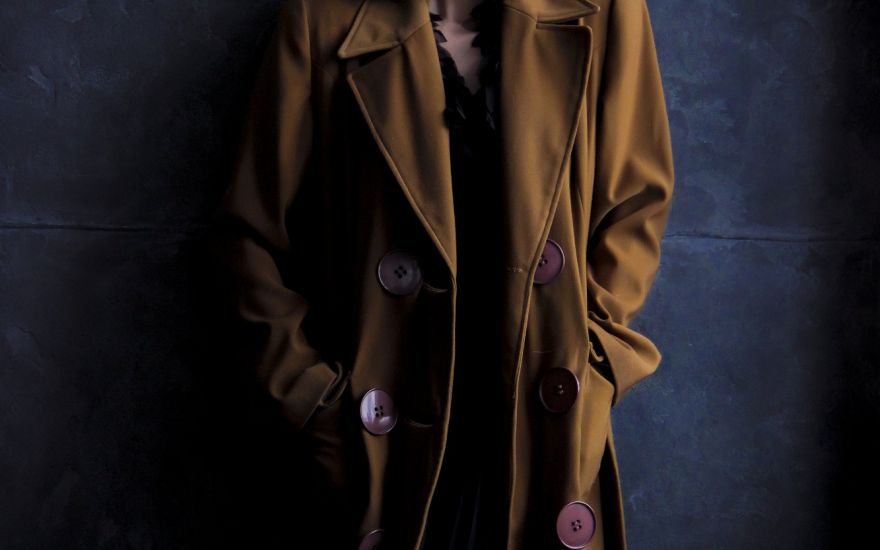 model brown coat